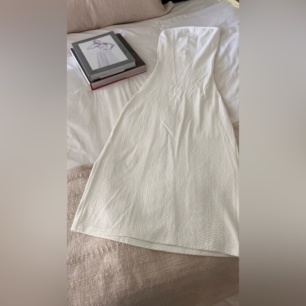 GIGI C Strapless White Dress